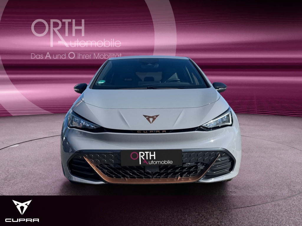 Born 204PS (58kWh) NAVI+SHZ+RFK+PDC+LED 2xKlima