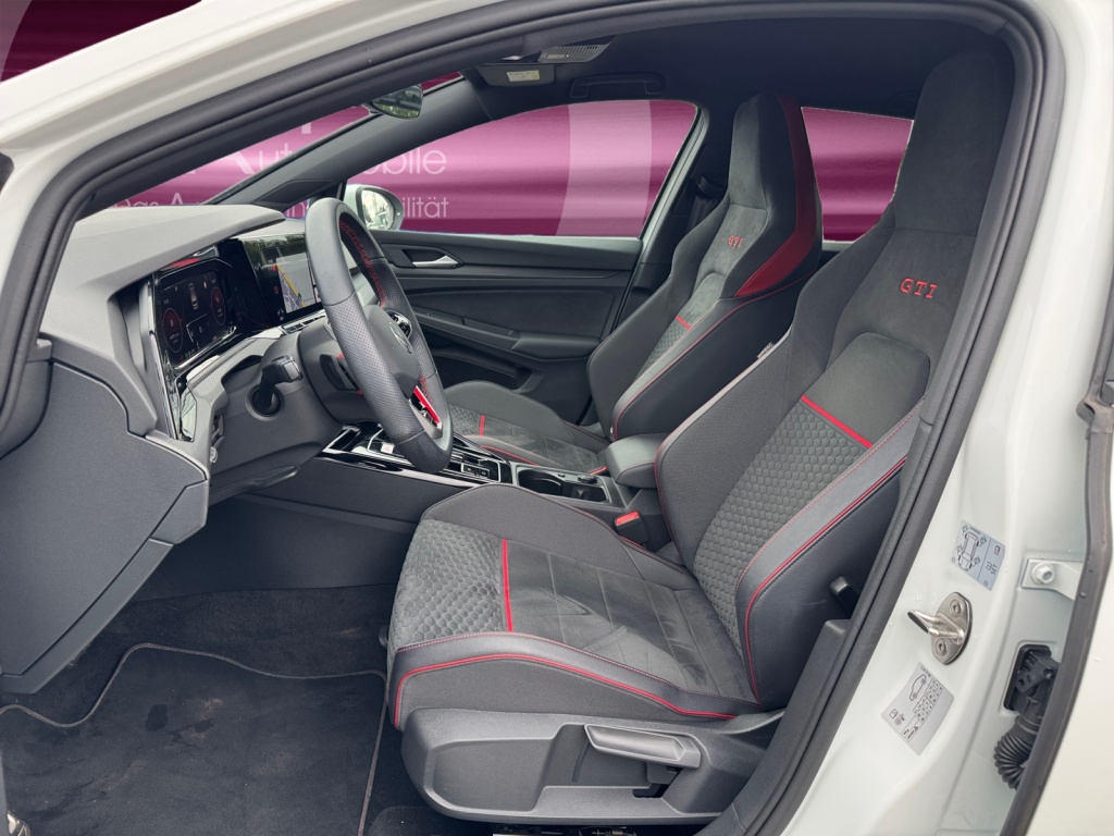 Golf VIII 2.0TSI GTI DSG+Clubsport NAVI+SHZ+ACC