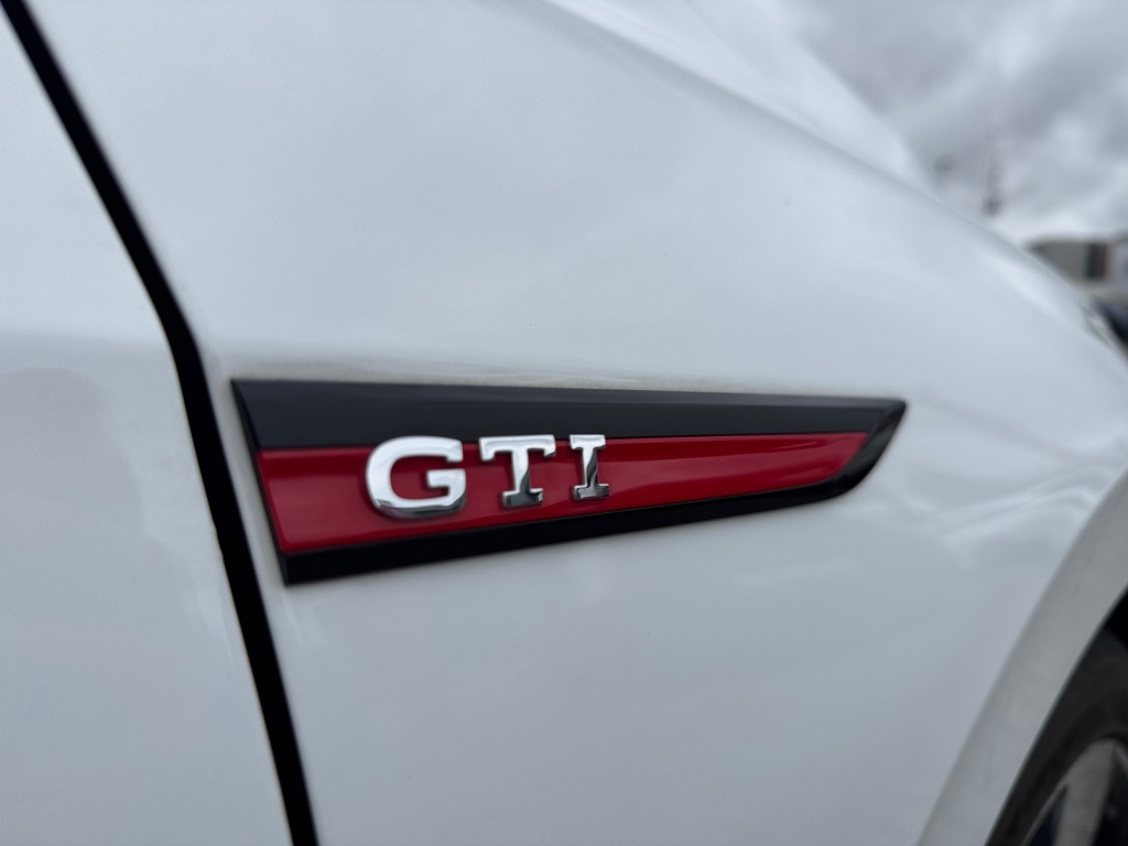 Golf VIII 2.0TSI GTI DSG+Clubsport NAVI+SHZ+ACC