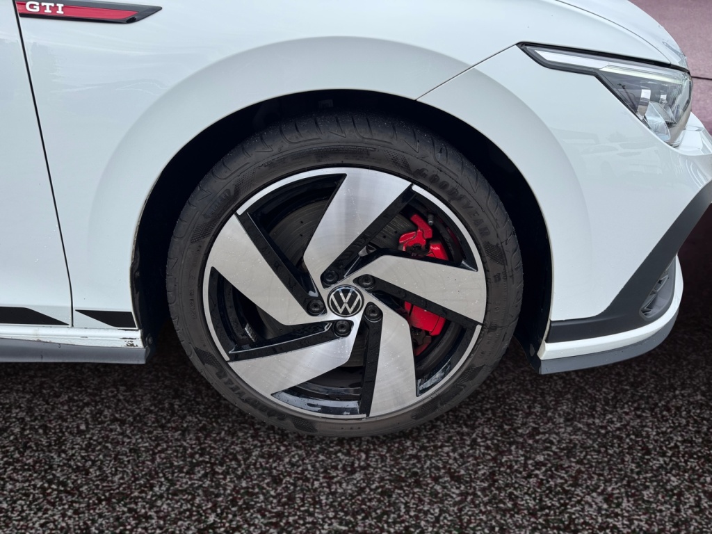 Golf VIII 2.0TSI GTI DSG+Clubsport NAVI+SHZ+ACC