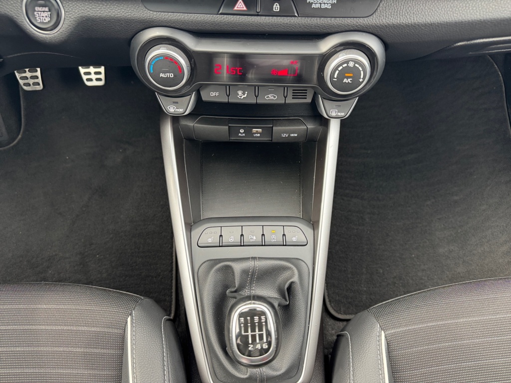 Rio 1.0 T-GDI GT Line NAVI+SHZ+KLIMA+PDC+RFK LM