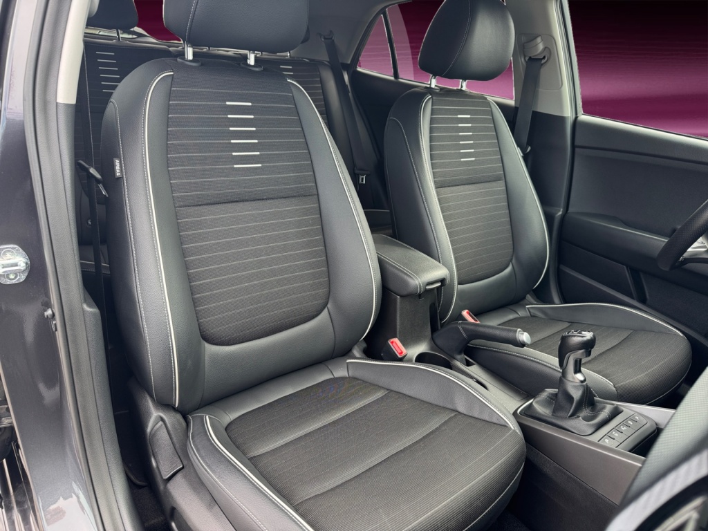 Rio 1.0 T-GDI GT Line NAVI+SHZ+KLIMA+PDC+RFK LM