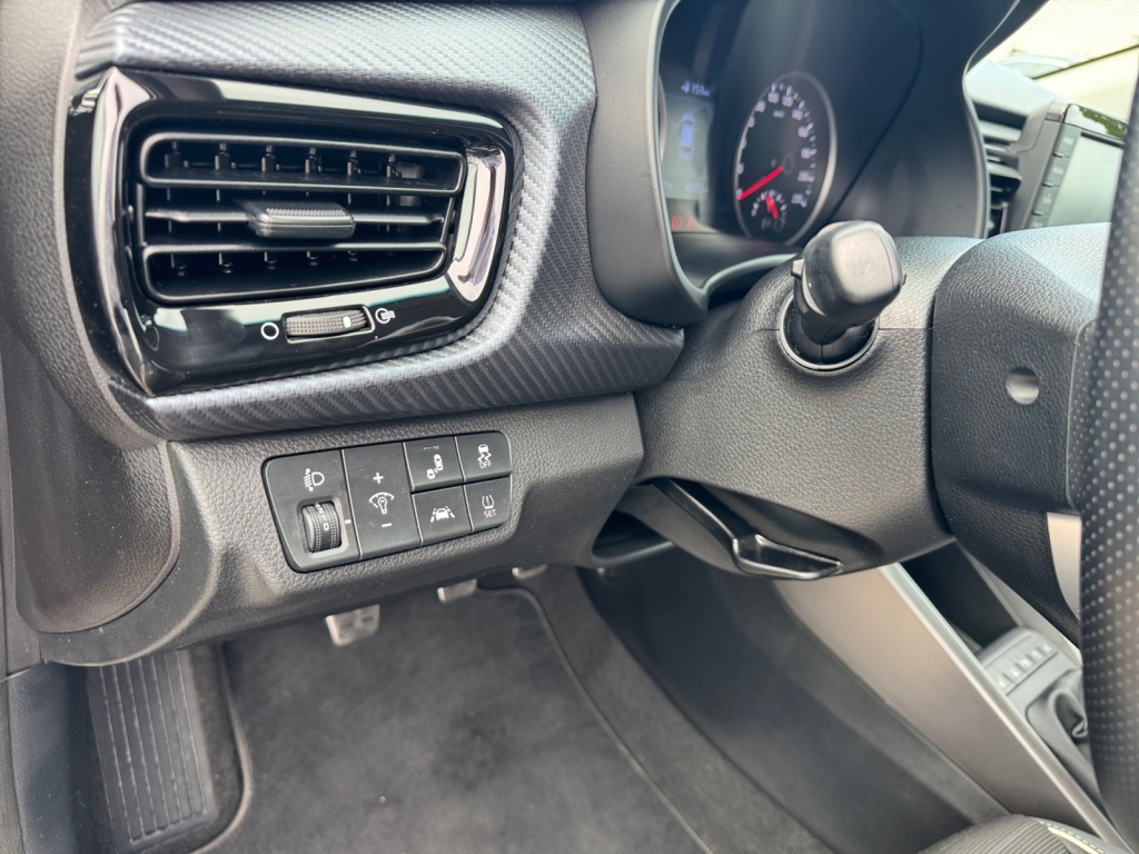 Rio 1.0 T-GDI GT Line NAVI+SHZ+KLIMA+PDC+RFK LM
