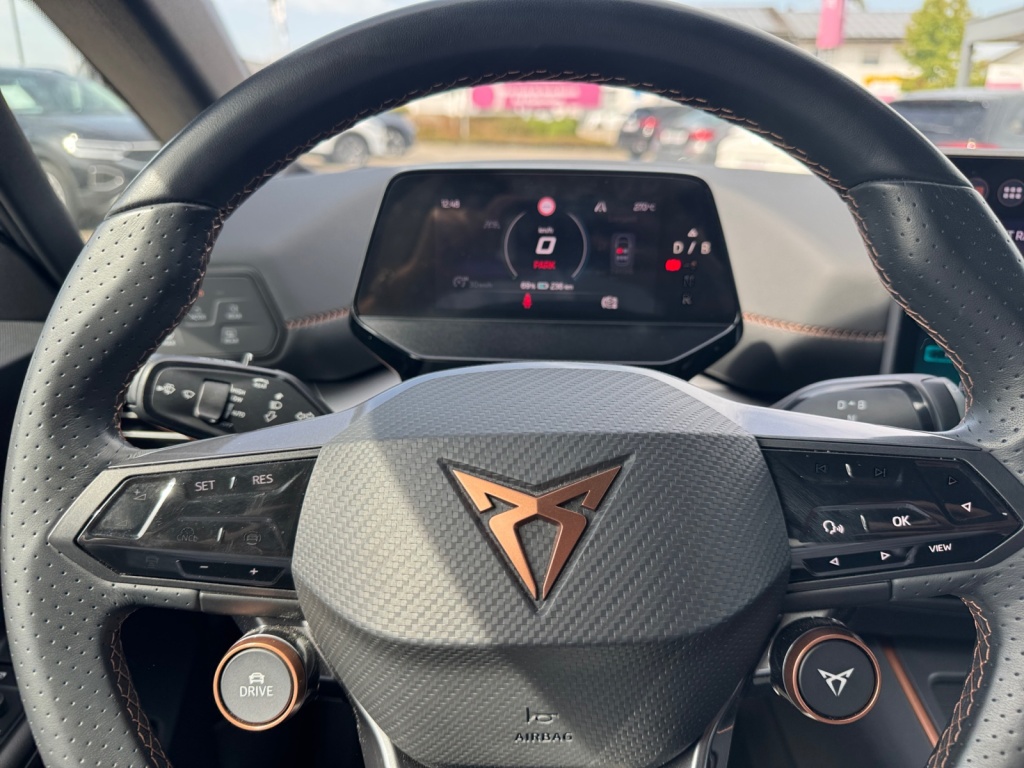 Born 170 (60kWh) BOOST+SHZ+LED+PDC+SPUR+5J. GAR