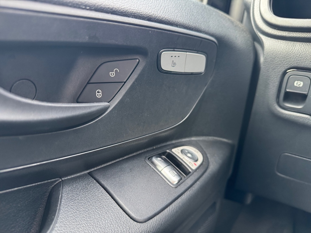 Vito 116 CDI Tourer lang 9-Sitze+NAVI+SHZ+RFK