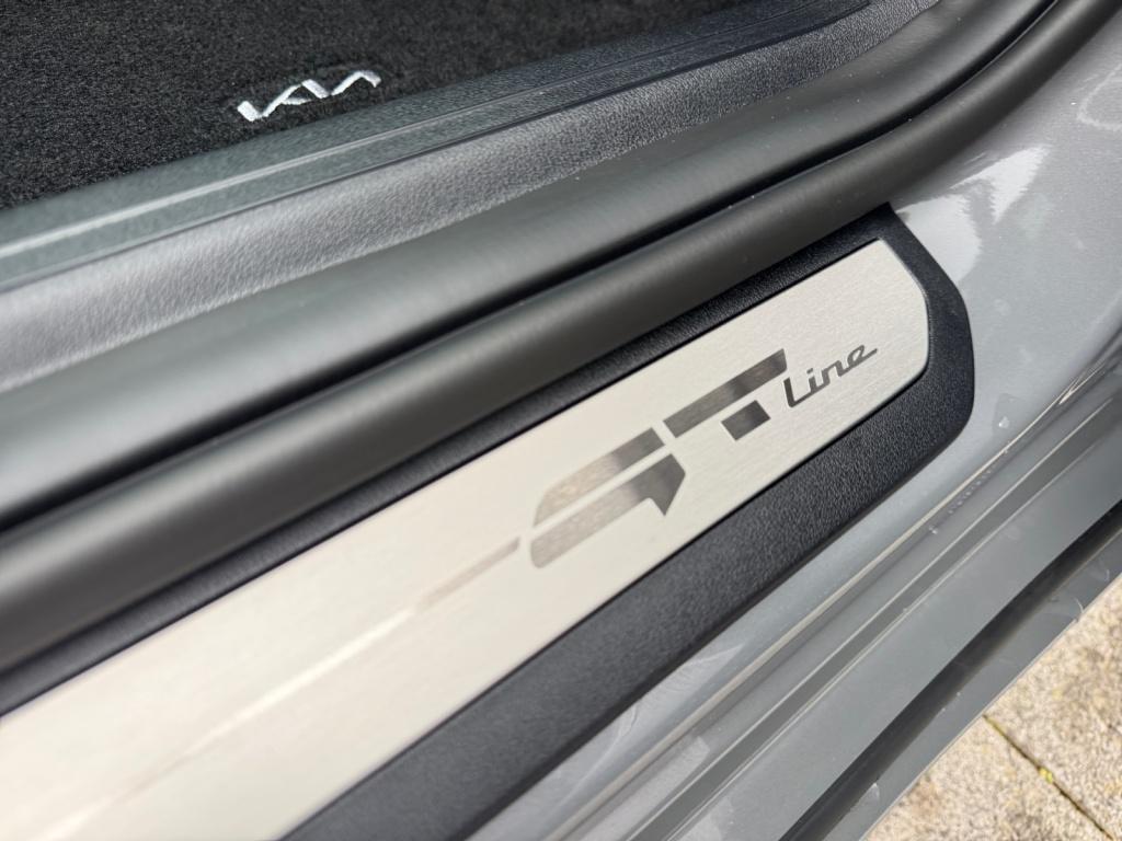 EV4 Elektro 81,4 kWh 150 kW GT-Line H/K+HUD+SHZ+LEDER