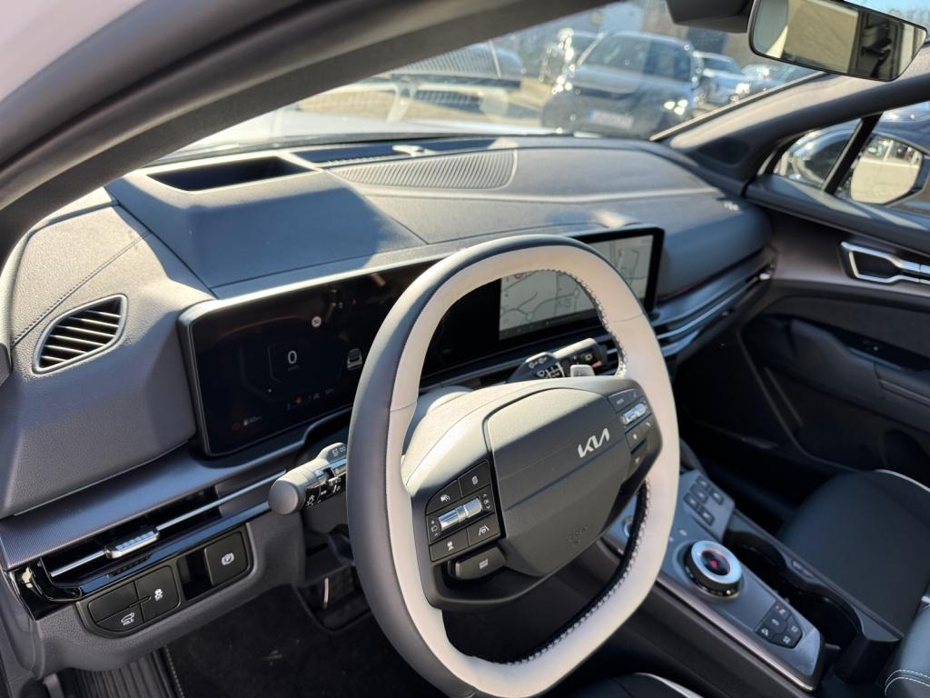 Sportage 1.6 T-GDI GT-Line 4WD PANO+HUD+NAVI+SHZ