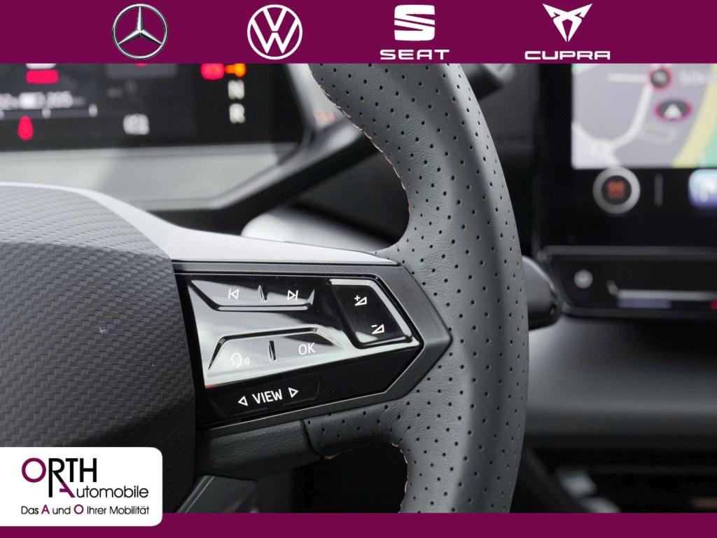 Born 150 kW (204 PS) 58 kW Massage HUD S-Sitz Sou
