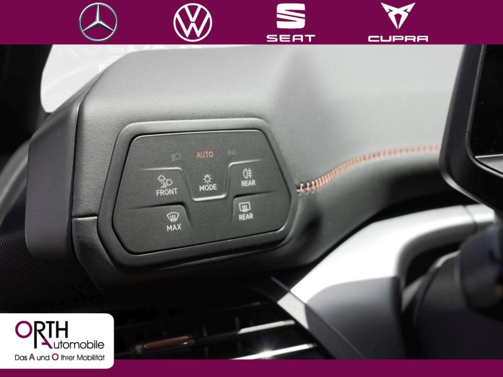 Born 150 kW (204 PS) 58 kW Massage HUD S-Sitz Sou
