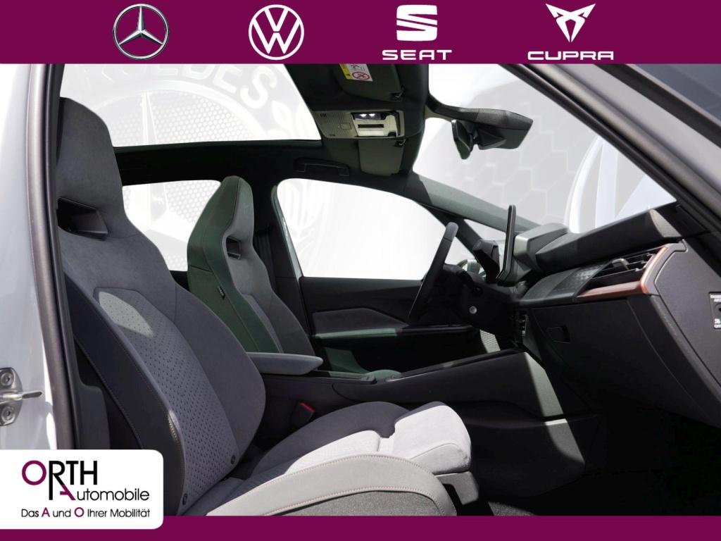 Born 150 kW (204 PS) 58 kW Massage HUD S-Sitz Sou