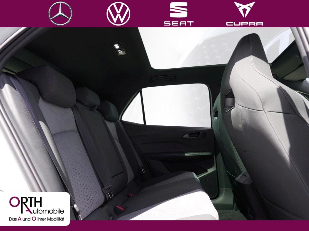Born 150 kW (204 PS) 58 kW Massage HUD S-Sitz Sou