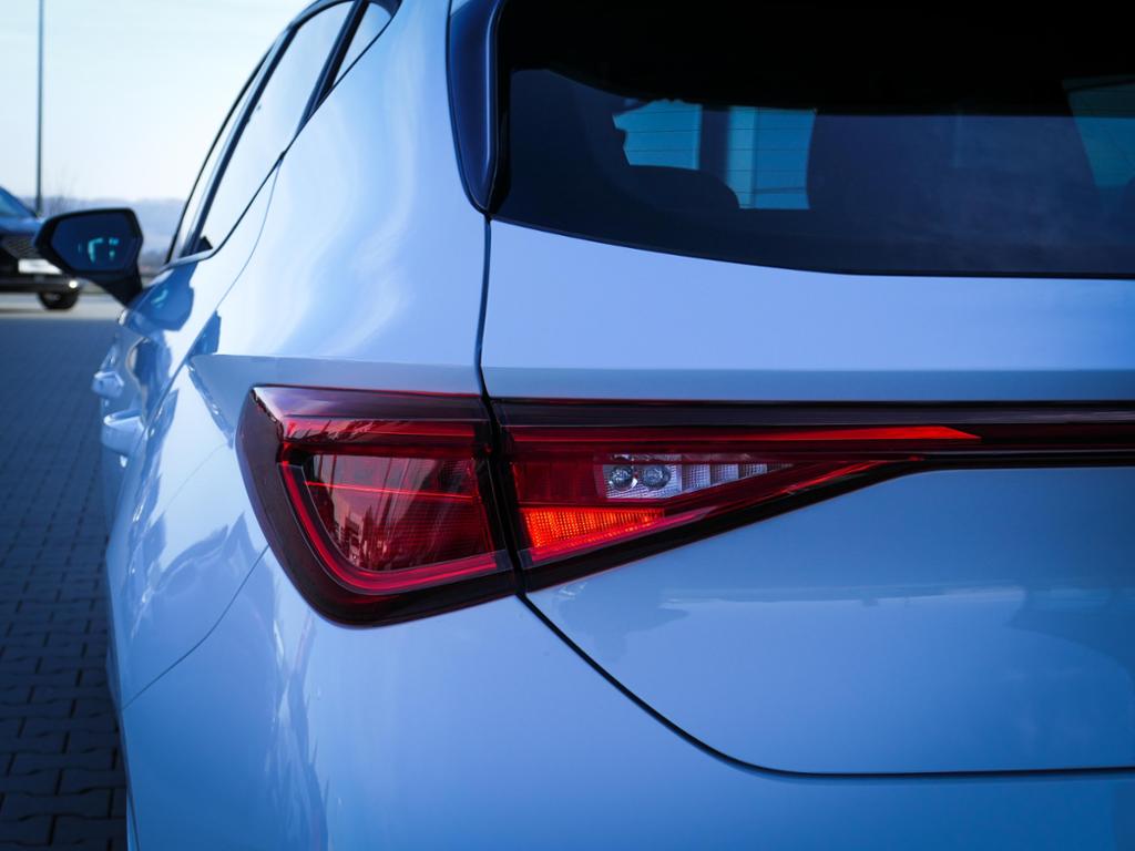 Leon Style 1.0TSI 110PS LED+AppNAVI FULL LINK+LENKRADHEIZ