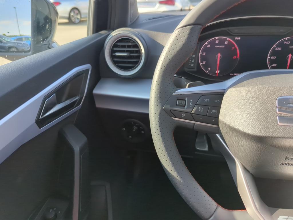 Arona FR 1.0TSI 116PS DSG KAMERA+VOLL LED+ACC+NAVI