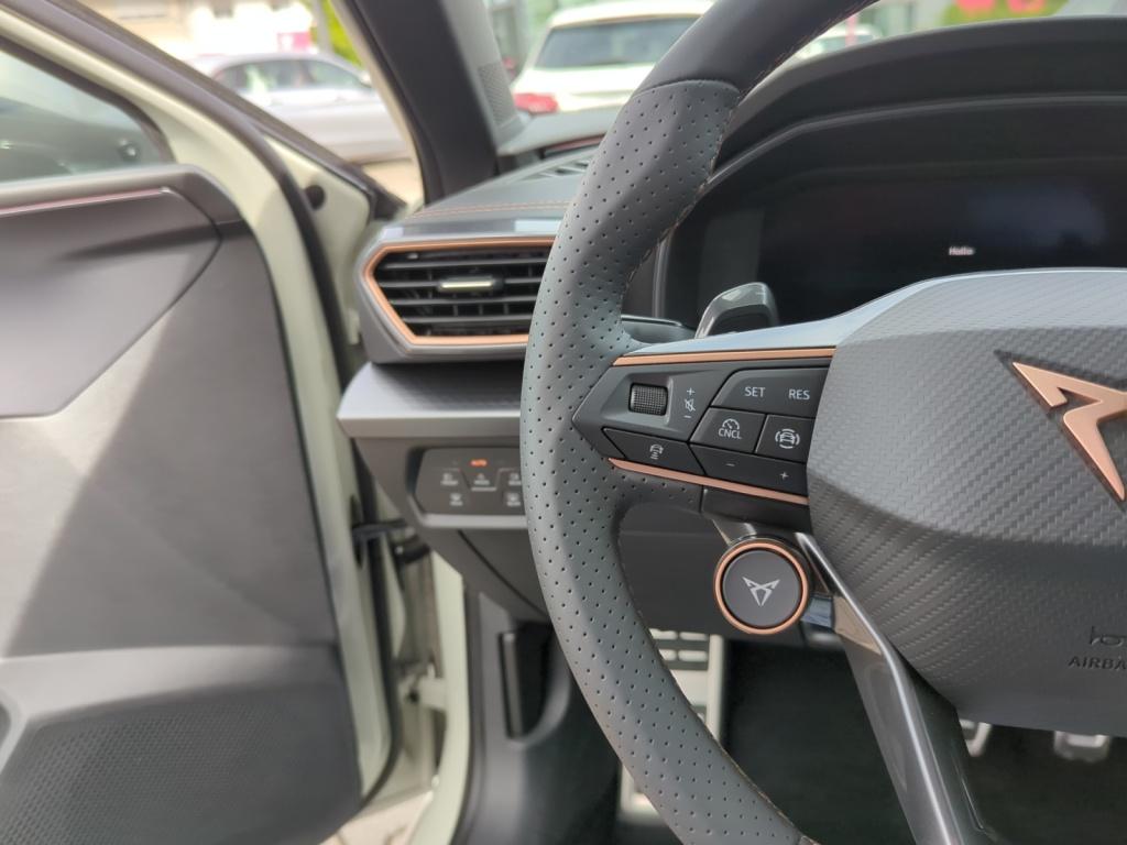 Leon 1.5 eTSI 150PS DSG SENNHEISER+MATRIX+KAMERA+ACC