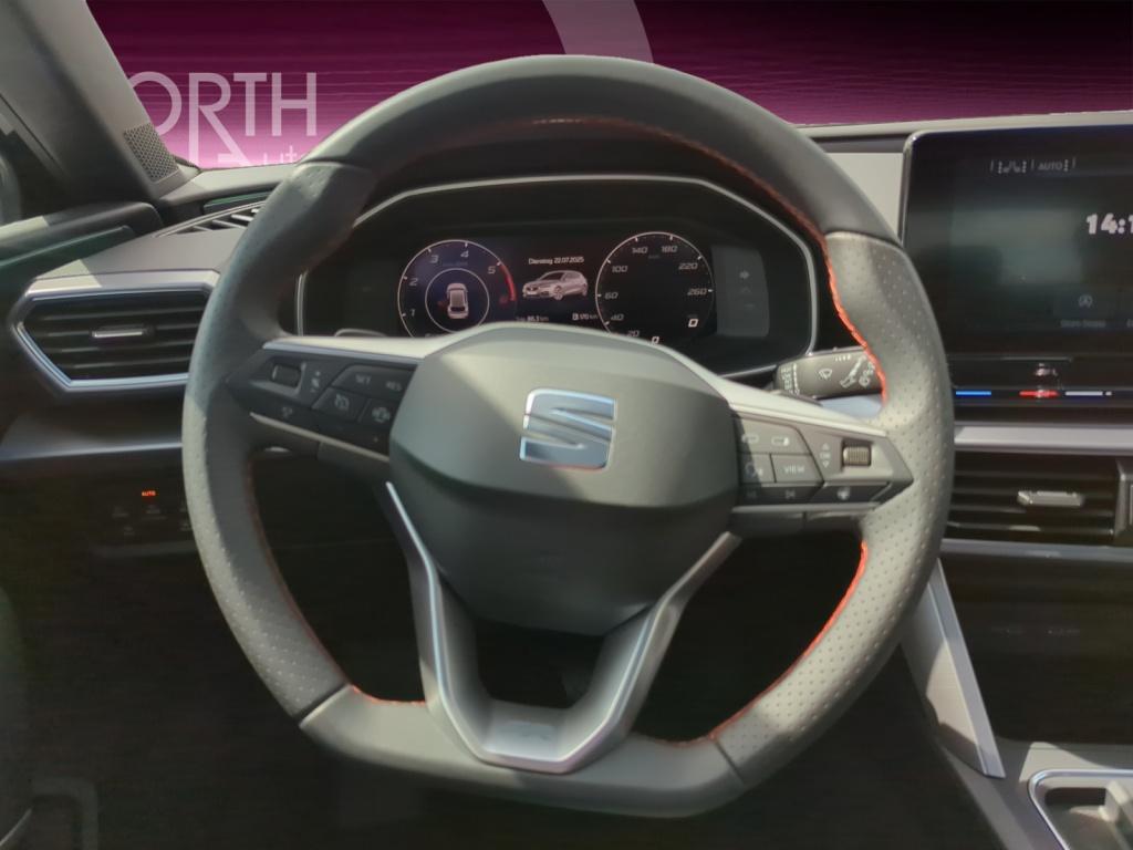 Leon FR 2.0TDI DSG+PANO+NAVI+SHZ+KESSY+PDC+LED