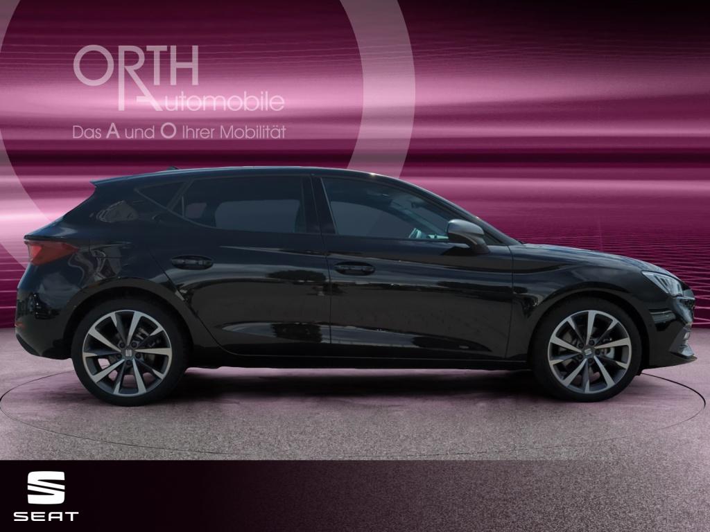 Leon FR 2.0TDI DSG+PANO+NAVI+SHZ+KESSY+PDC+LED