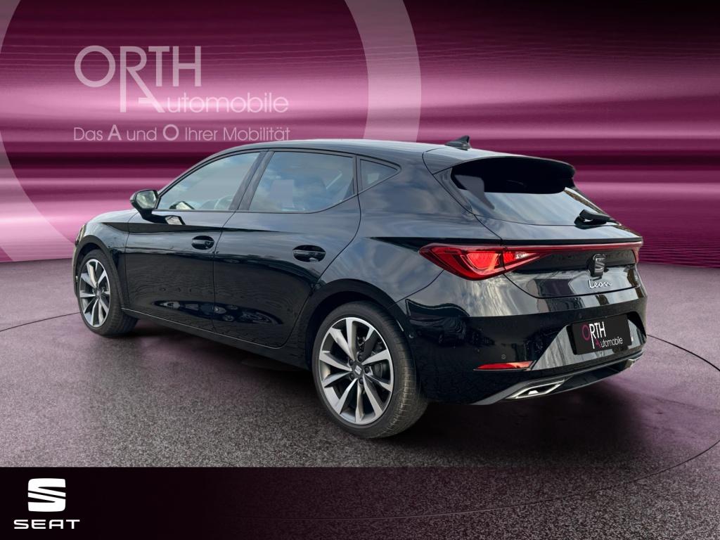 Leon FR 2.0TDI DSG+NAVI+KESSY+RFK+PDC LED SpurH