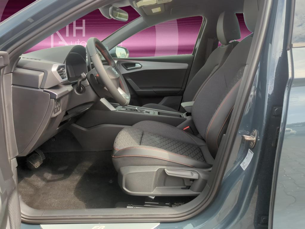 Leon FR 2.0TDI DSG+NAVI+SHZ+KESSY+RFK LED PDC