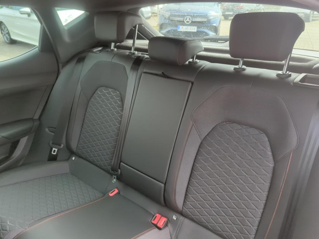 Leon FR 2.0TDI DSG+NAVI+SHZ+KESSY+RFK LED PDC
