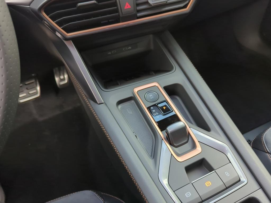 Formentor VZ 2.0 TSI DSG AWD+MATRIX+SOUNDS+AHK