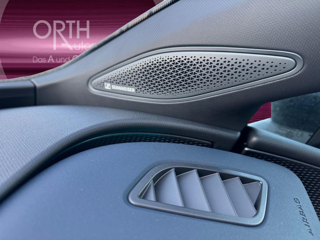 Tavascan 250kW 4Drive VZ ACC+HUD+NAVI+PANNO+LED