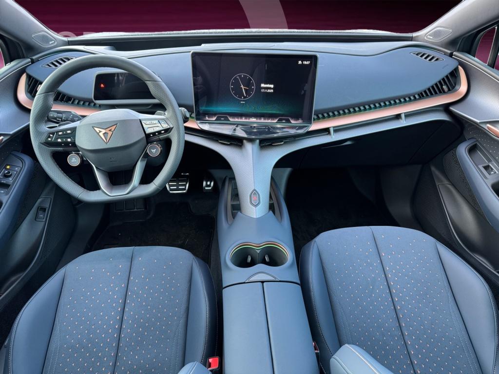 Tavascan 250kW 4Drive VZ ACC+HUD+NAVI+PANNO+LED