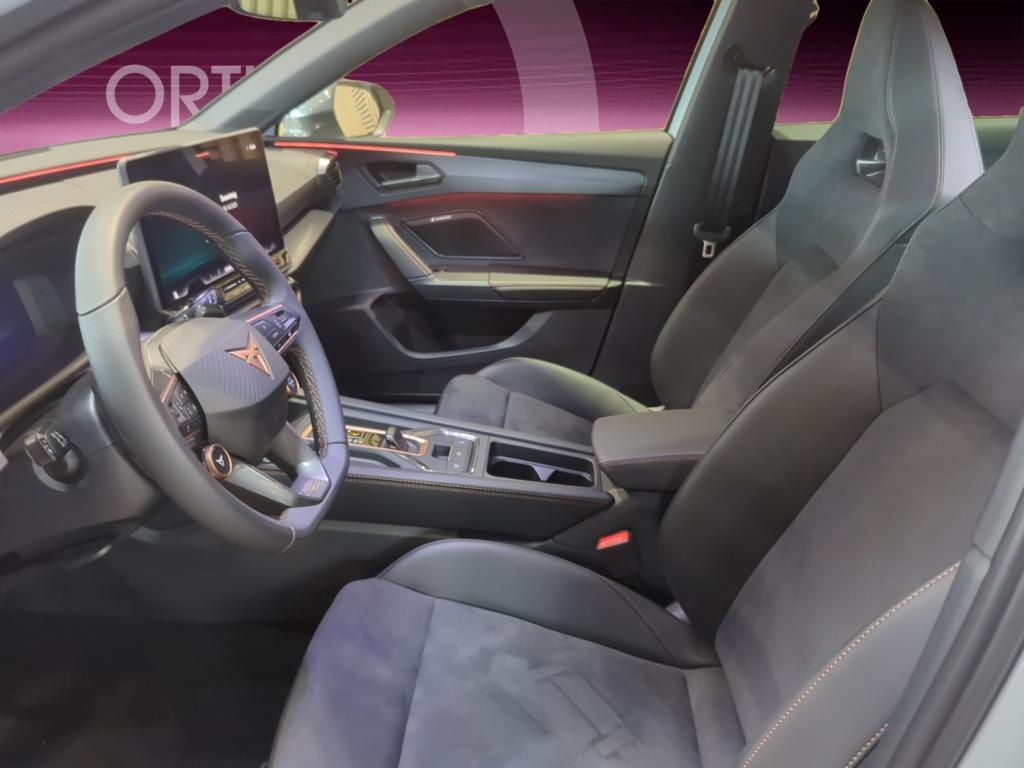 Leon SP VZ 1.5 e-Hyb. MATRIX+SENNHEISER+AHK+LED