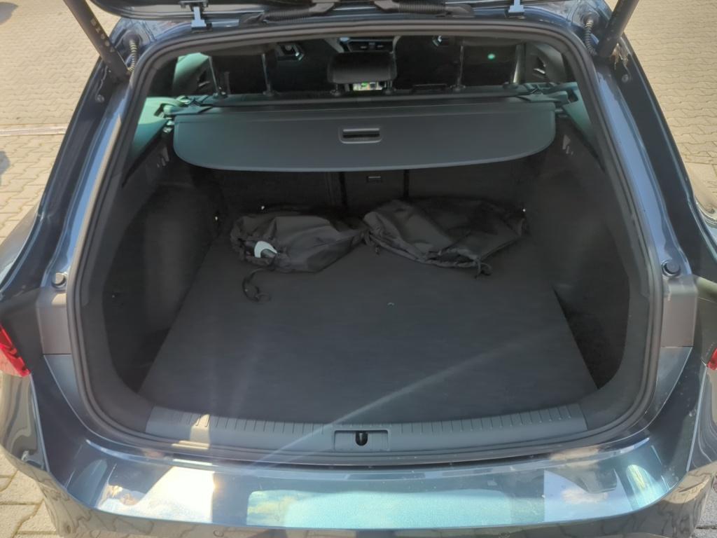 Leon SP VZ 1.5 e-Hyb. AHK+MATRIX+SPORTSITZE ACC