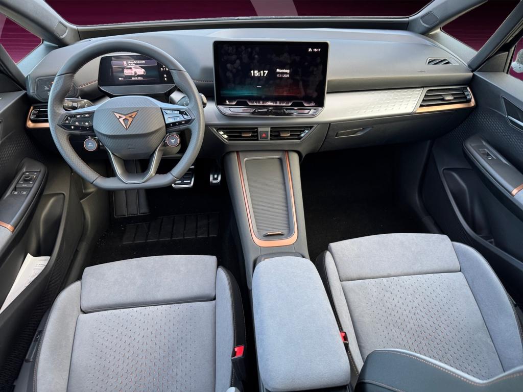 Born Edit Dynamic 231PS NAVI+ACC+PANO+SHZ+LED LM