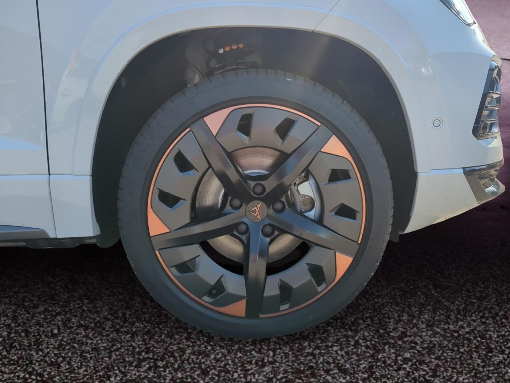 Ateca 1.5 TSI DSG+AHK+NAVI+TOP VIEW+KEYLESS+LED