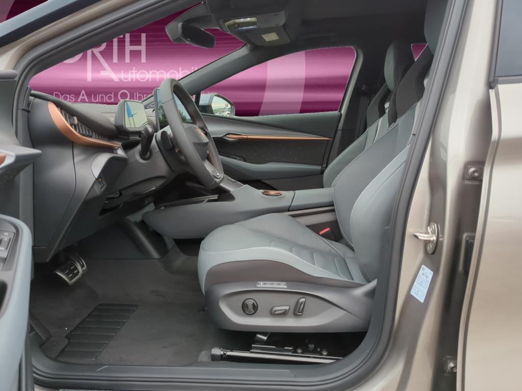 Tavascan 340PS 4Drive VZ 360 ACC AUT Bel.Sitz LM