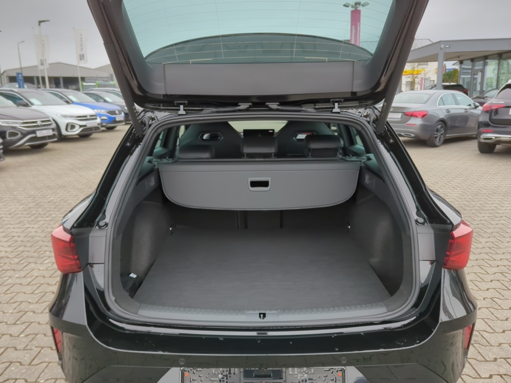 Leon SP 1.5 e-HYB VZ 272PS MATRIX+SENNH+AHK+ACC