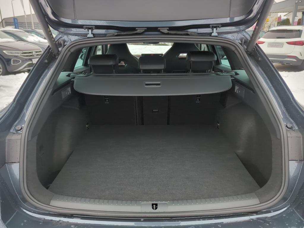Leon SP VZ 1.5 e-HYB EDGE+LED+NAVI+ACC+KAMERA