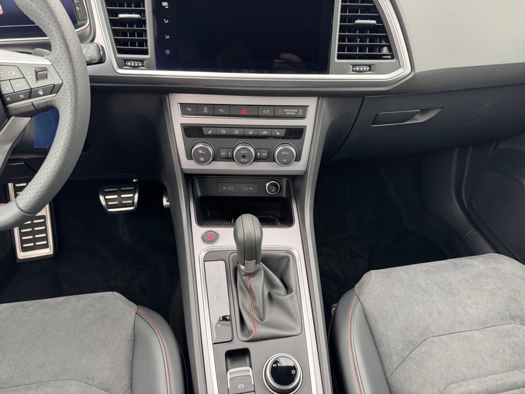 Ateca 2.0 TDI FR 7-G DSG+NAVI+PANO+AHK+XL PAKET