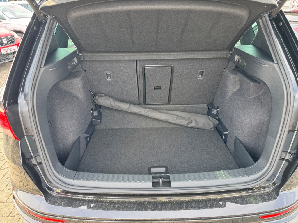 Ateca 2.0 TDI FR 7-G DSG+NAVI+SHZ+AHK+RFK ACC LM