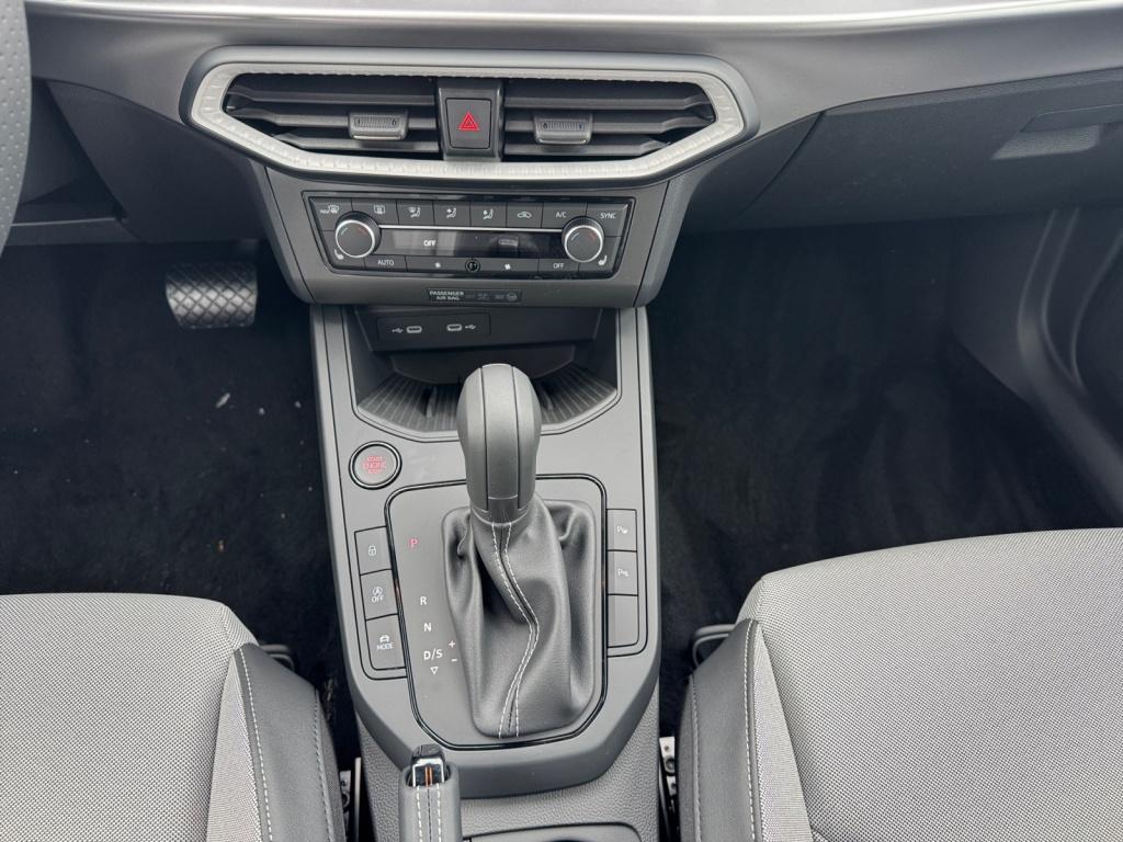 Arona 1.0TSI FR DSG+KESSY+NAVI+LED+PDC+FACELIFT