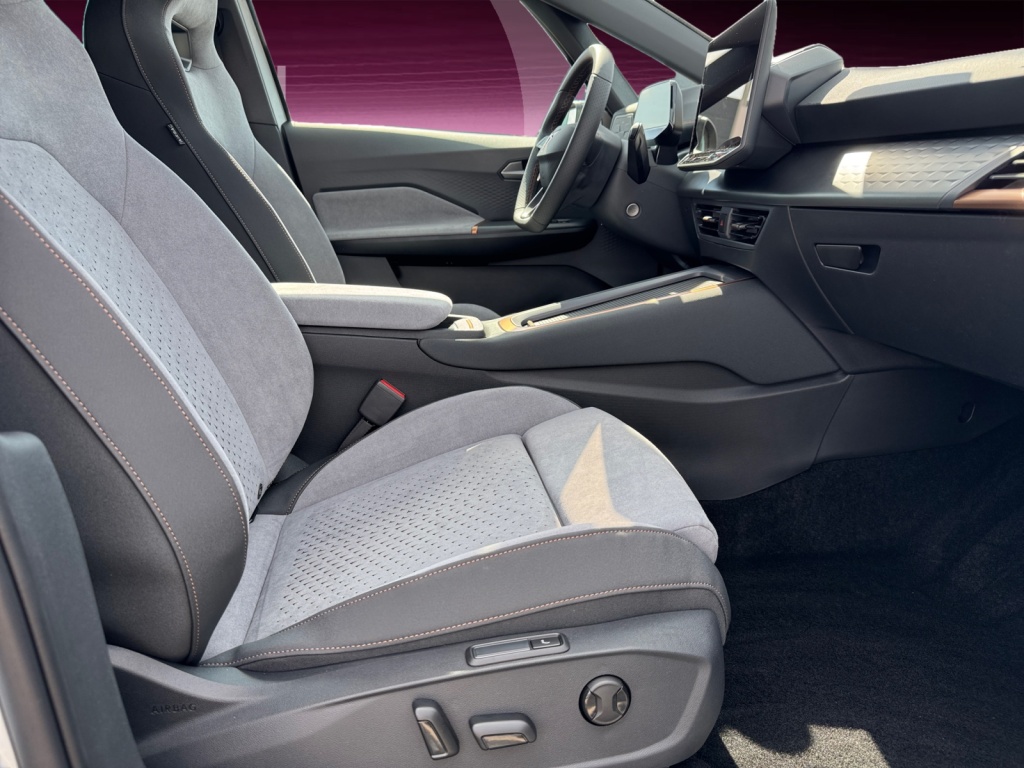 Born Edition Dynamic 231PS NAVI+SHZ+ACC+RFK+PDC