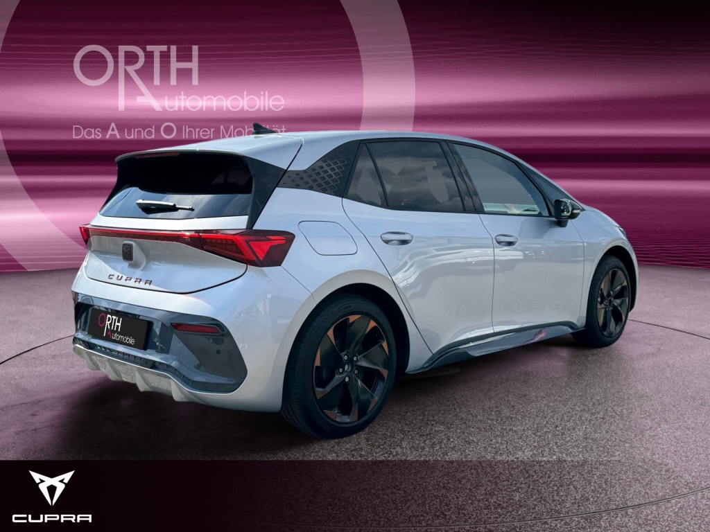 Born Edition Dynamic 231PS NAVI+SHZ+ACC+RFK+PDC
