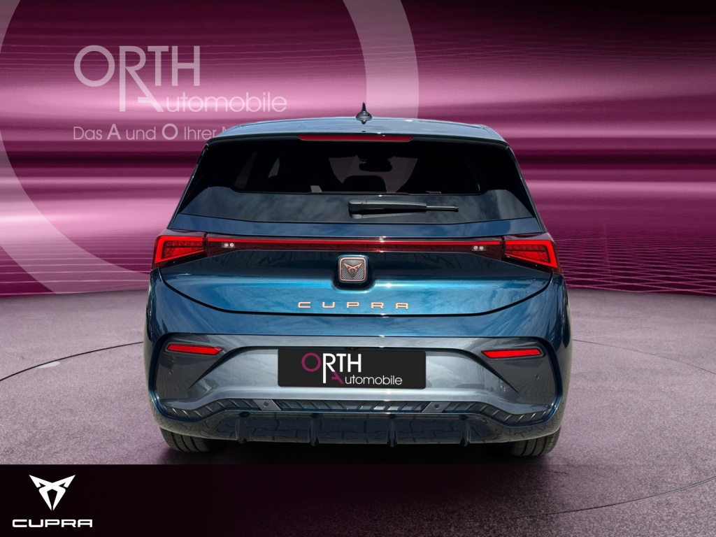 Born Edition Dynam 231PS 60kWh NAVI+SHZ+LED+PDC