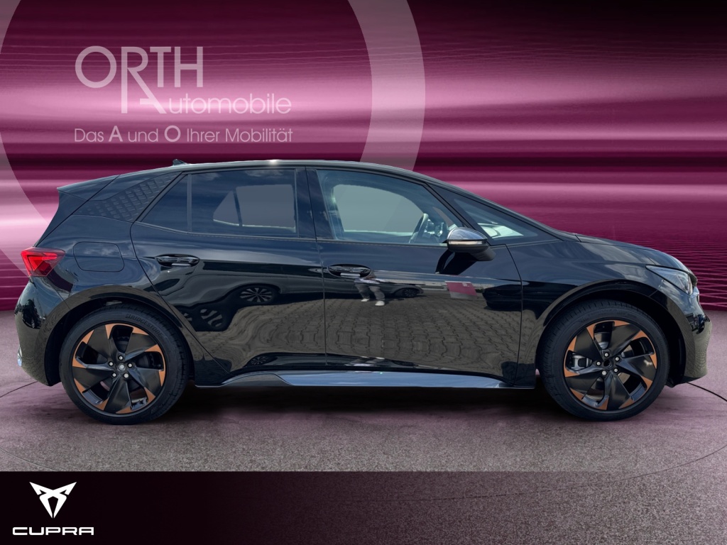 Born Edition Dynamic 231PS NAVI+SHZ+eBOOST+ACC