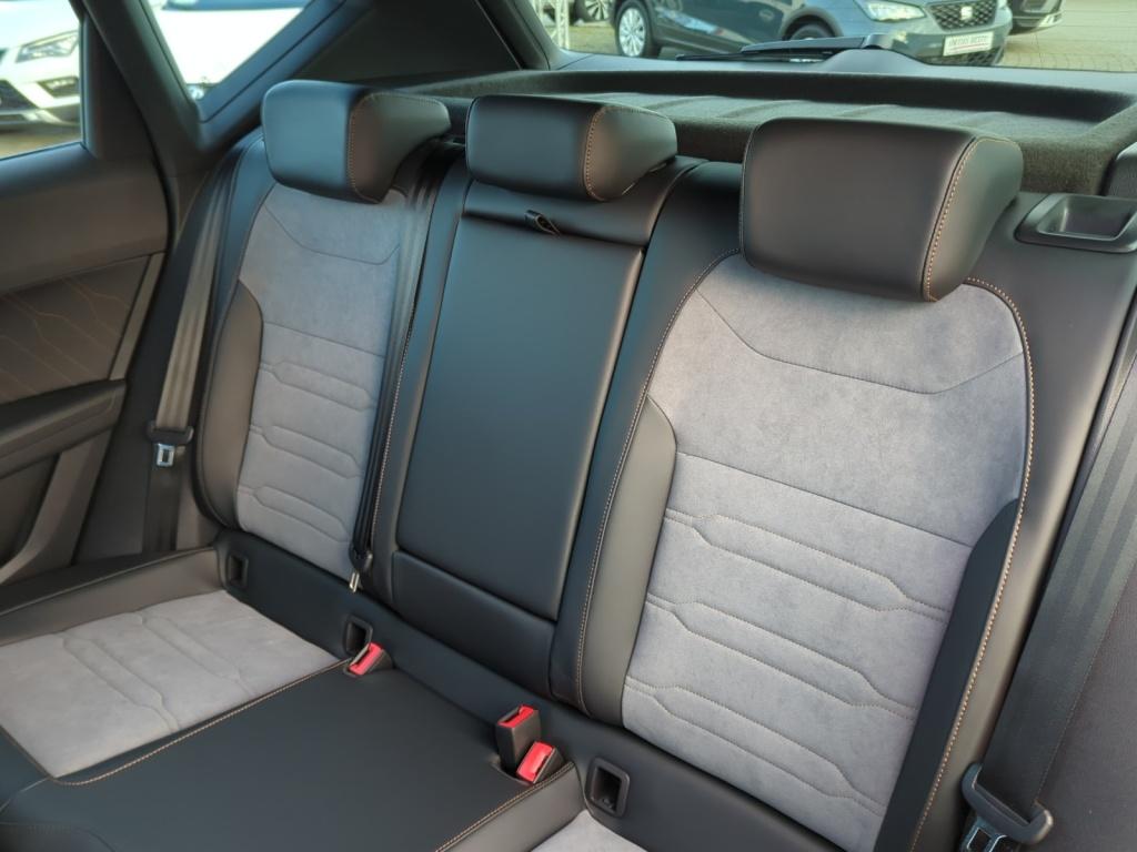 Ateca 2.0 TSI VZ 4Drive TRIBE+NAVI+SHZ+AHK+KESSY