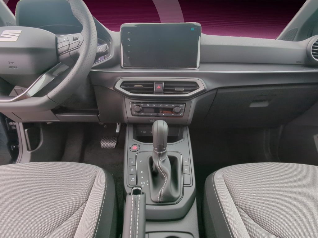Arona 1.0 TSI FR DSG+NAVI+SHZ+ACC+RFK+LED+KEYLESS
